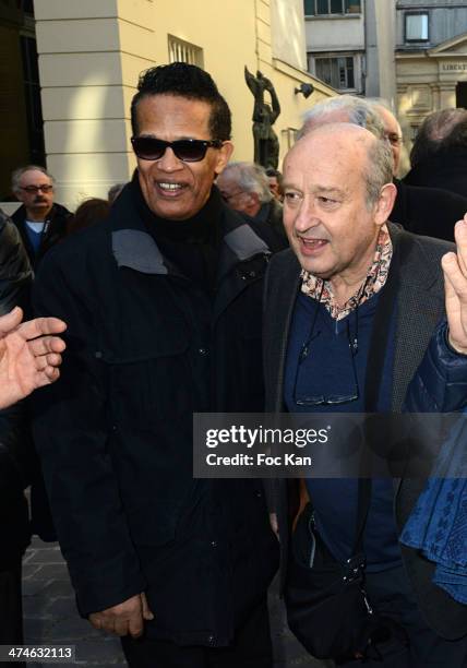 Michel Jonasz and Vigon from 'Les Lemons' band attend the Unveiling of The Plaque 'Golf Drouot' at the Mairie du 9 eme on February 24, 2014 in Paris,...