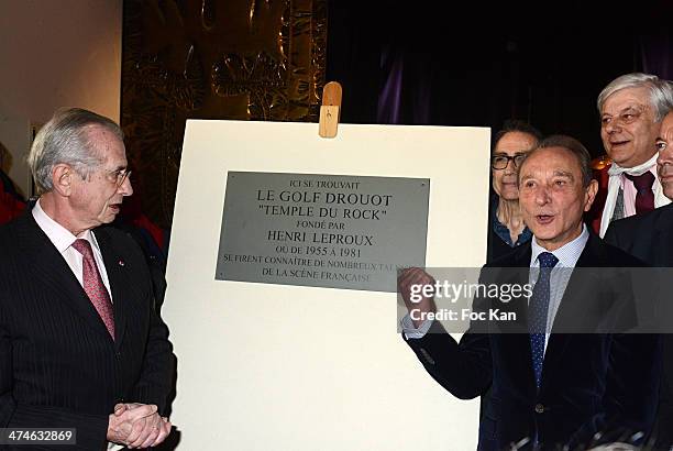 Jacques Bravo, Vigon, Alain Chamfort, Bertrand Delanoe and guests attend the Unveiling of The Plaque 'Golf Drouot' at the Mairie du 9 eme on February...