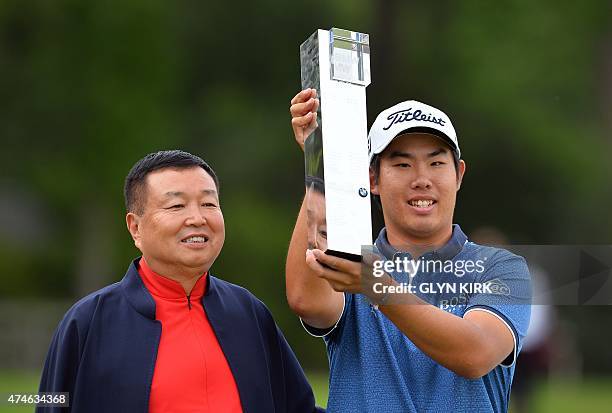 Dr Chanchai Ruayrungruang Photos and Premium High Res Pictures - Getty