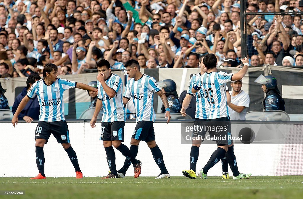 Racing Club v Independiente - Torneo Primera Division 2015
