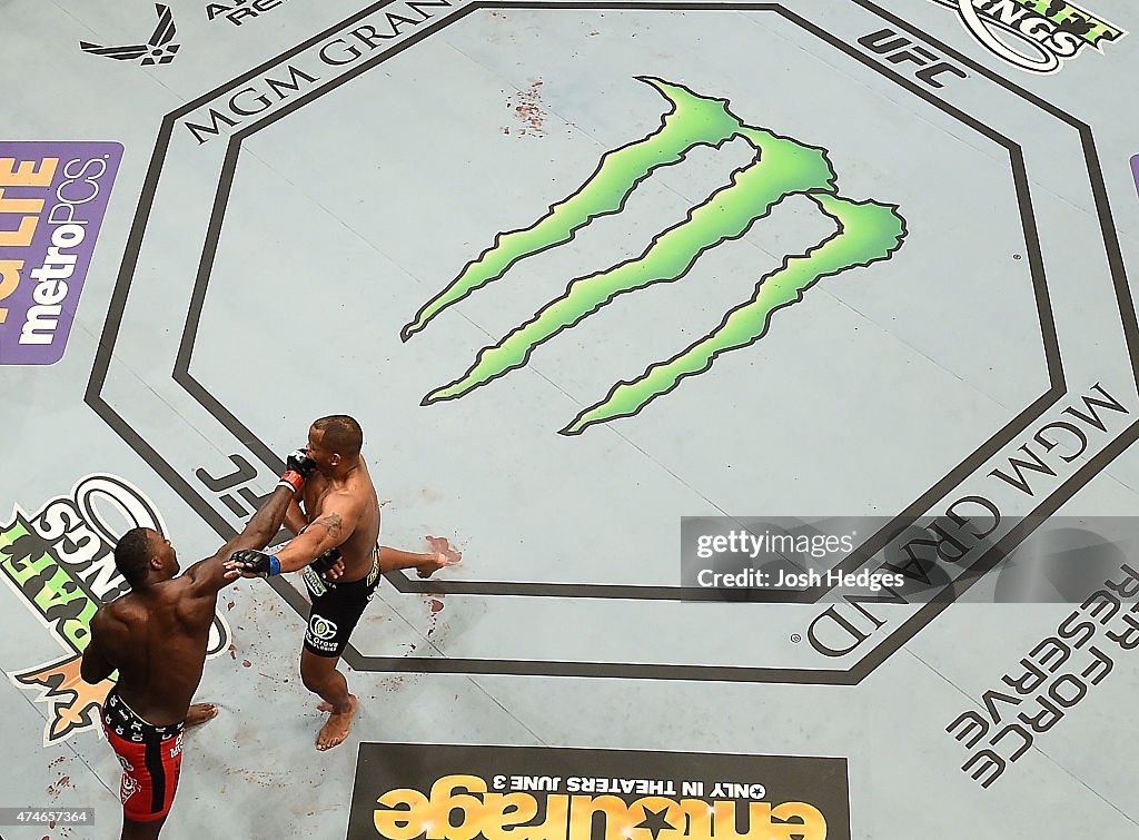 UFC 187: Johnson v Cormier