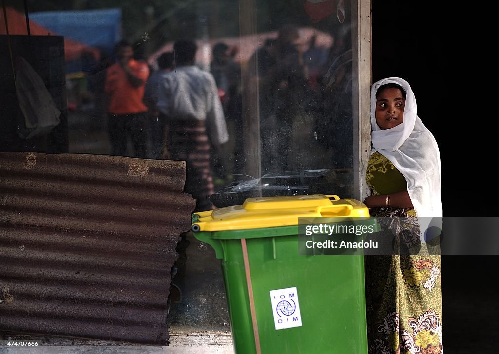 Rohingya migrants take shelter in Aceh