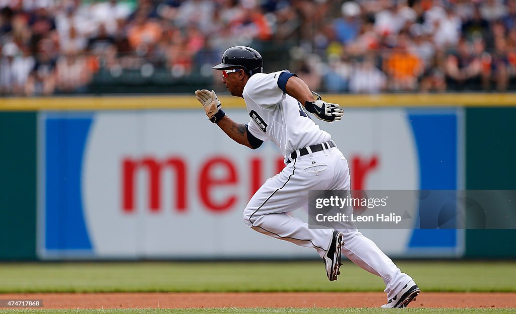 Houston Astros v Detroit Tigers