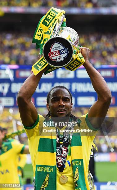 Goalscorer Cameron Jerome of Norwich City celebrates with the trophy after the Sky Bet Championship Playoff Final between Middlesbrough and Norwich...