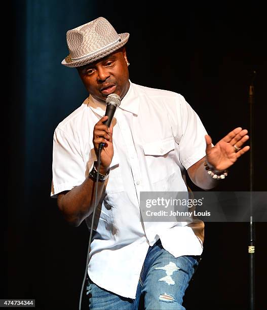 Actor/comedian Alex Thomas performs during the 8th Annual Memorial Day Weekend Comedy Festival at James L Knight Center on May 24, 2015 in Miami,...