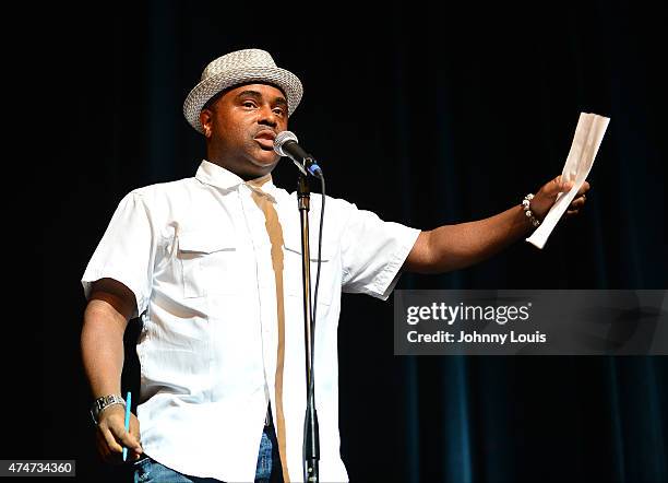 Actor/comedian Alex Thomas performs during the 8th Annual Memorial Day Weekend Comedy Festival at James L Knight Center on May 24, 2015 in Miami,...