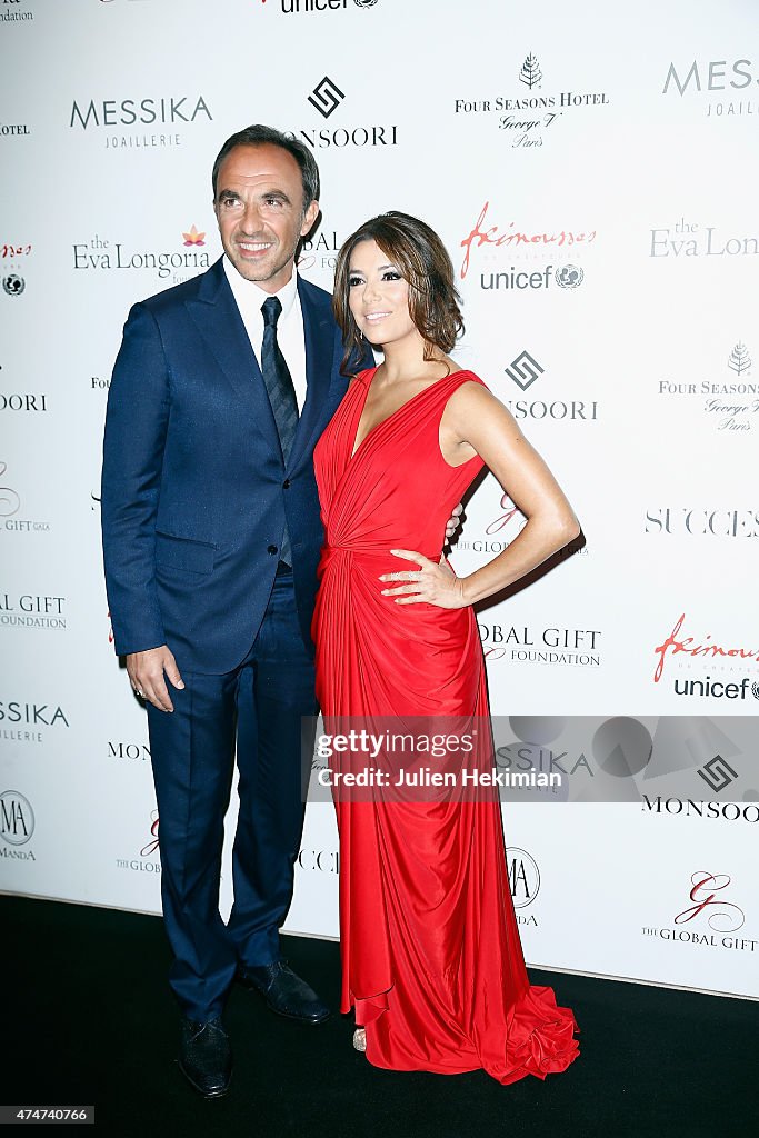 Global Gift Gala : Photocall At Hotel Georges V in Paris