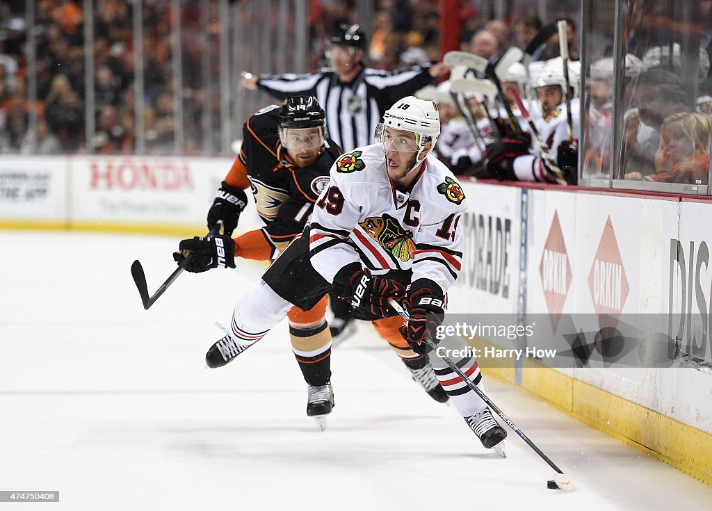 Chicago Blackhawks v Anaheim Ducks - Game Five