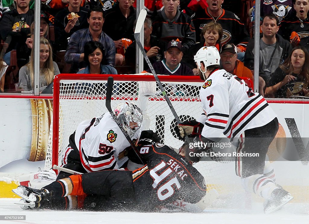 Chicago Blackhawks v Anaheim Ducks - Game Five