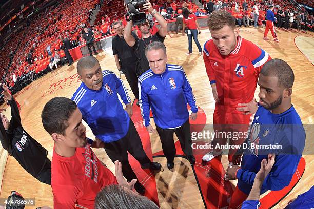 Blake Griffin and Chris Paul of the Los Angeles Clippers on the court before Game Seven of the Western Conference Semifinals with Nick Johnson of the...