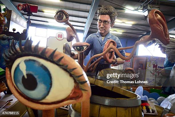 The Carnival parade float satirizing Edward Snowden and the NSA affair unter the motto 'The discoverers' on February 25, 2014 in Mainz, Germany. The...