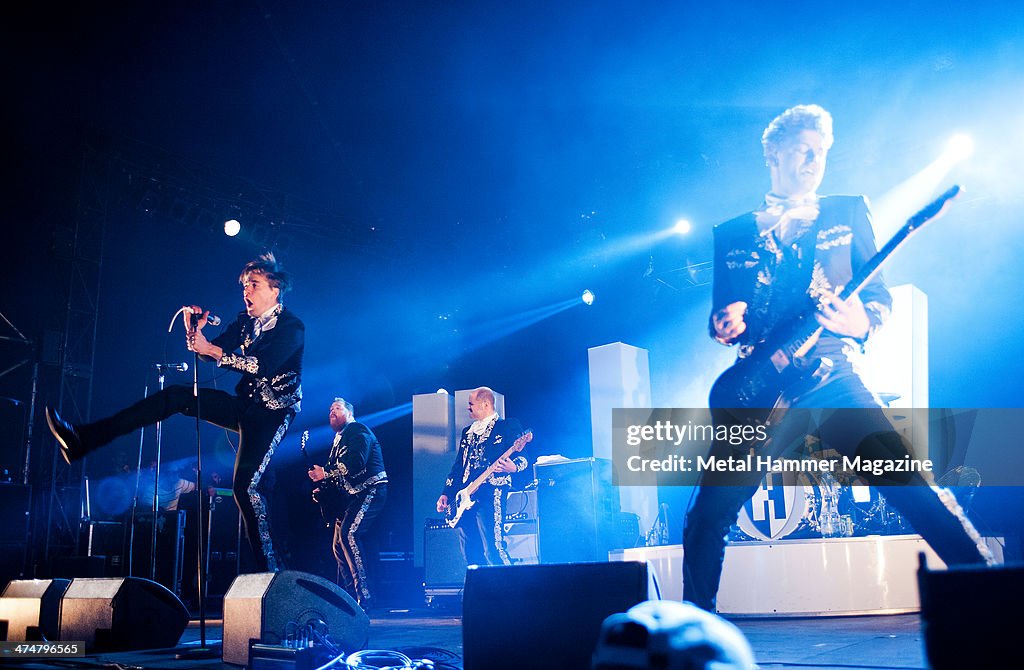 Download 2013 - The Hives