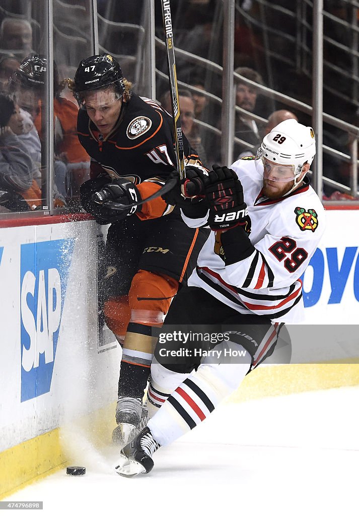 Chicago Blackhawks v Anaheim Ducks - Game Five