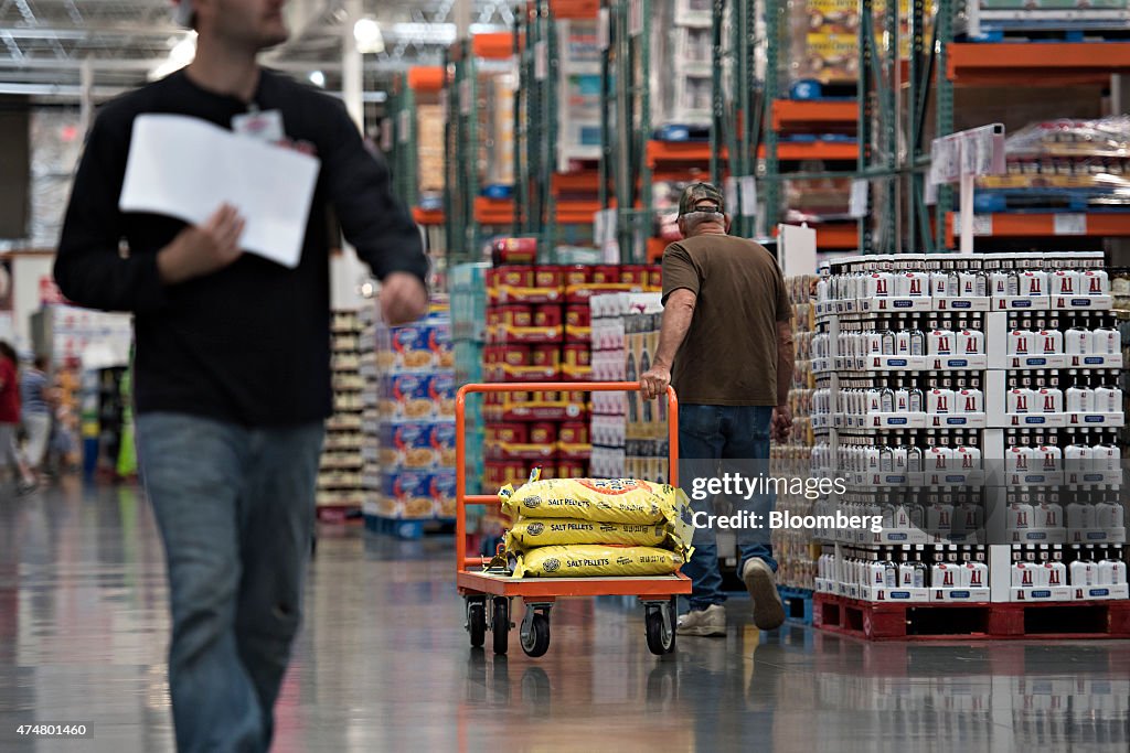 Inside Costco Wholesale Co. Ahead of Earnings Release