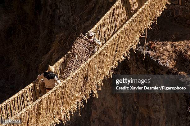 Canas Rope Inca Rope Bridge Photos and Premium High Res Pictures - Getty Images