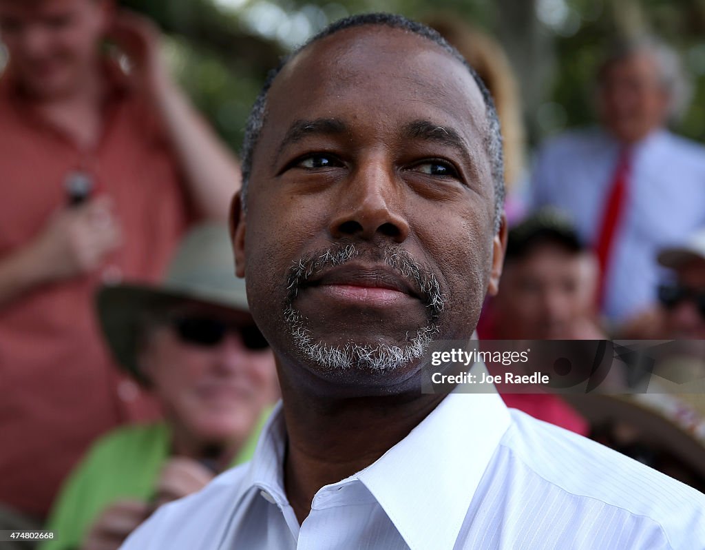 Ben Carson Campaigns At South Carolina Farmer's Market