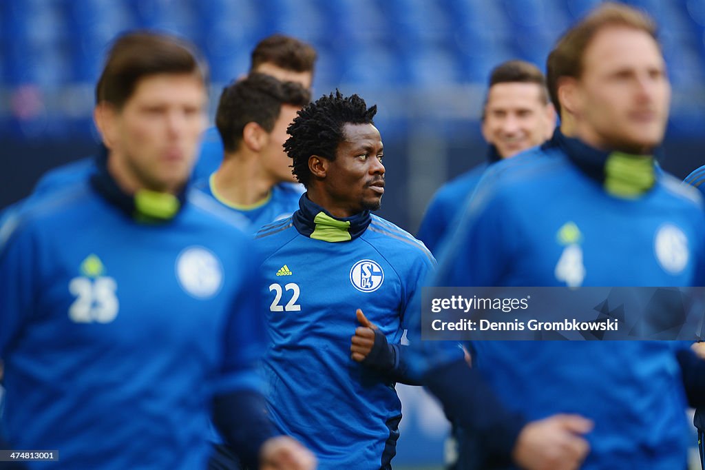 FC Schalke 04 - Training Session And Press Conference