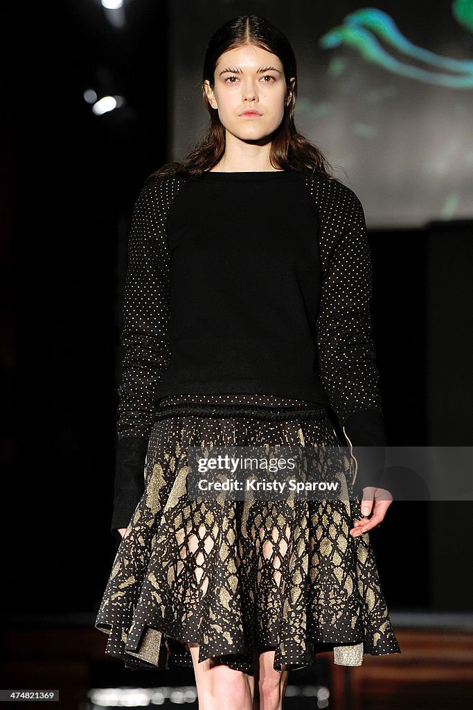 Tex Saverio : Runway - Paris Fashion Week Womenswear Fall/Winter 2014-2015
