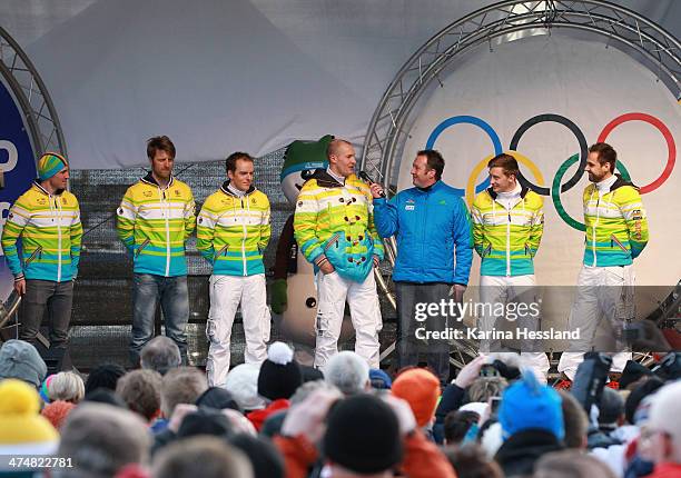Cross country Athlets Thomas Bing, Axel Teichmann, Jens Filbrich, Luger David Moeller, Sascha Benecken and Andi Langenhan are seen on stage at the...
