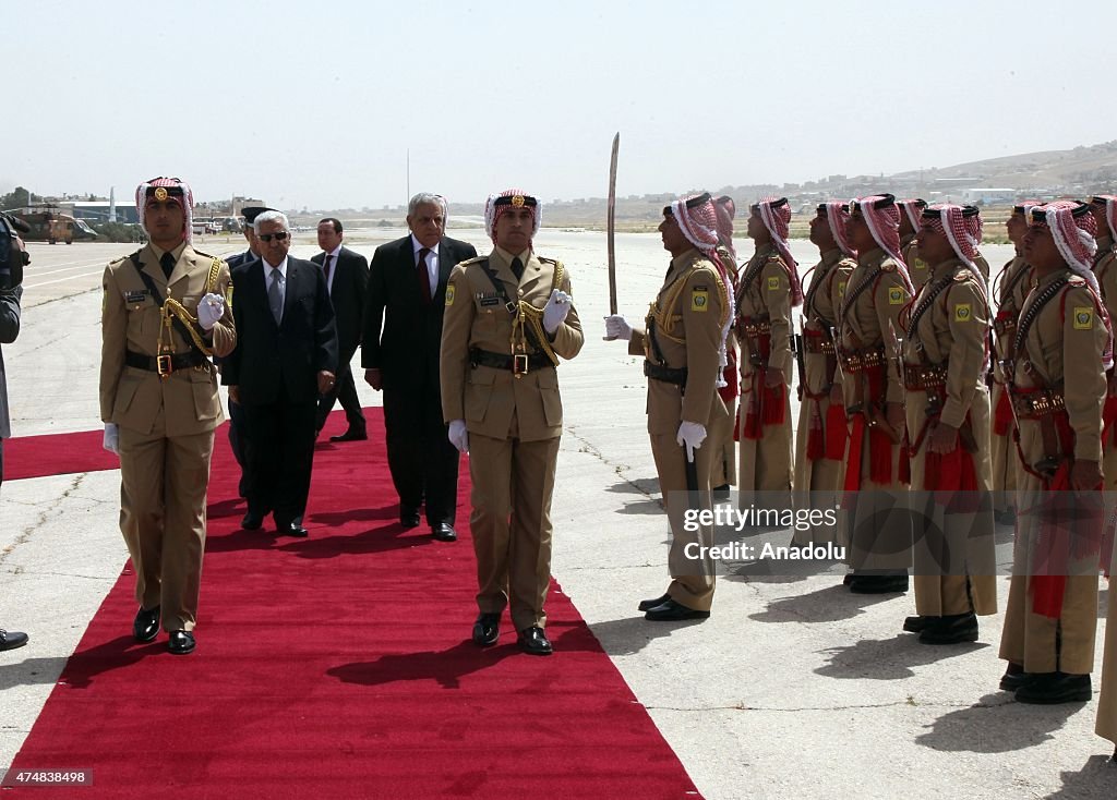 Egyptian PM Ibrahim Mihlib visits Jordan