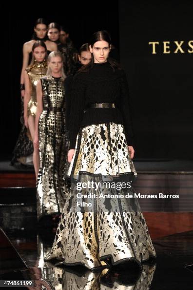 Tex Saverio : Runway - Paris Fashion Week Womenswear Fall/Winter 2014-2015 Tex Saverio : Runway - Paris Fashion Week Womenswear Fall/Winter 2014-2015