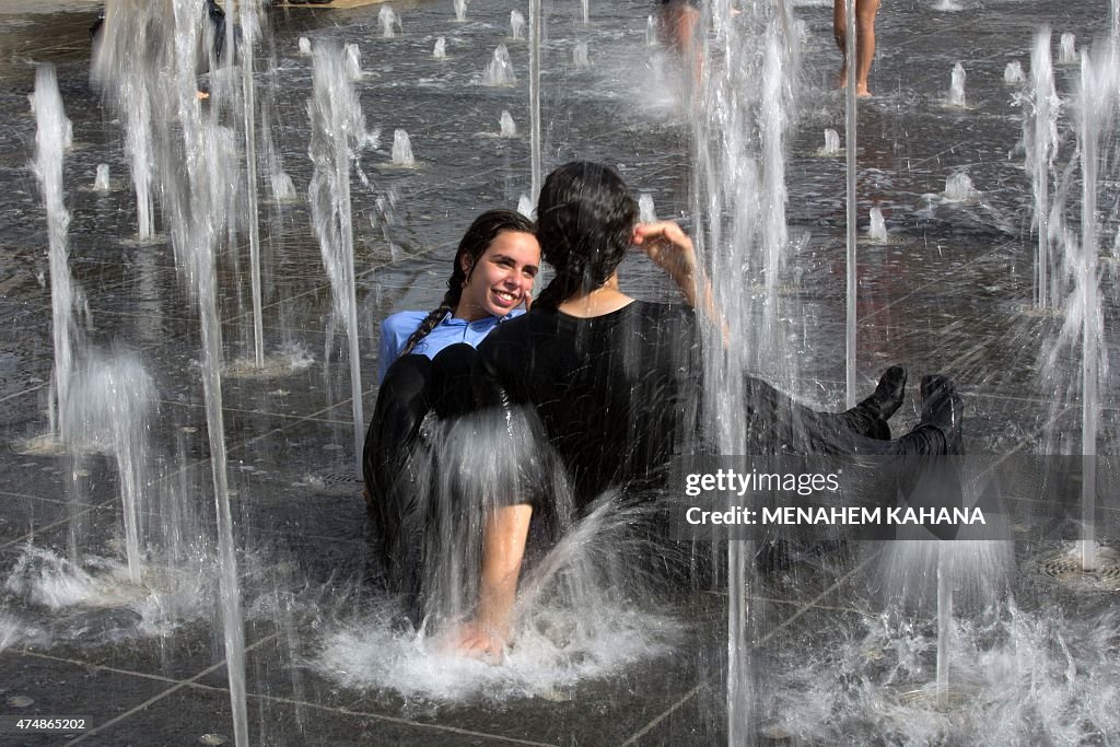 ISRAEL-WEATHER-HEAT