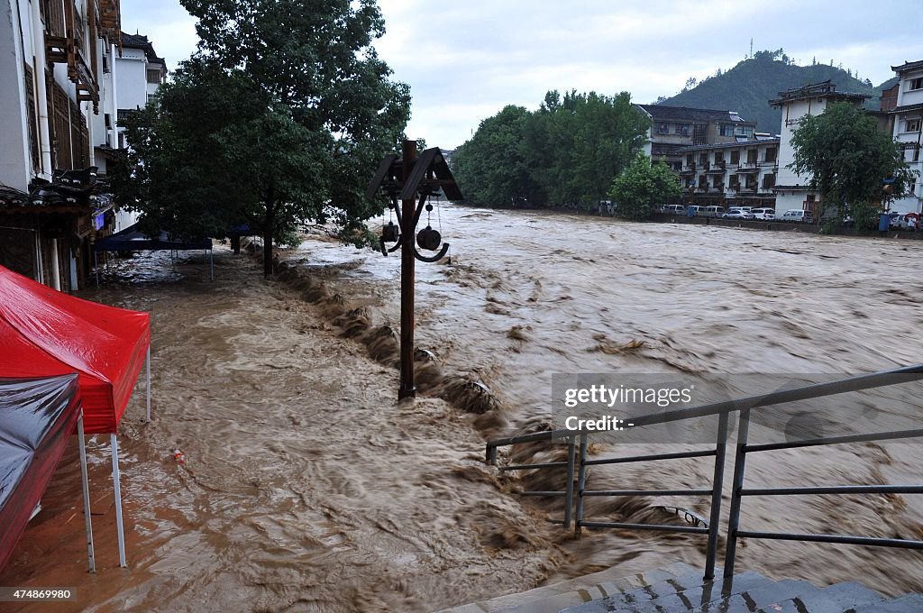 CHINA-WEATHER-FLOOD-LANDSLIDE