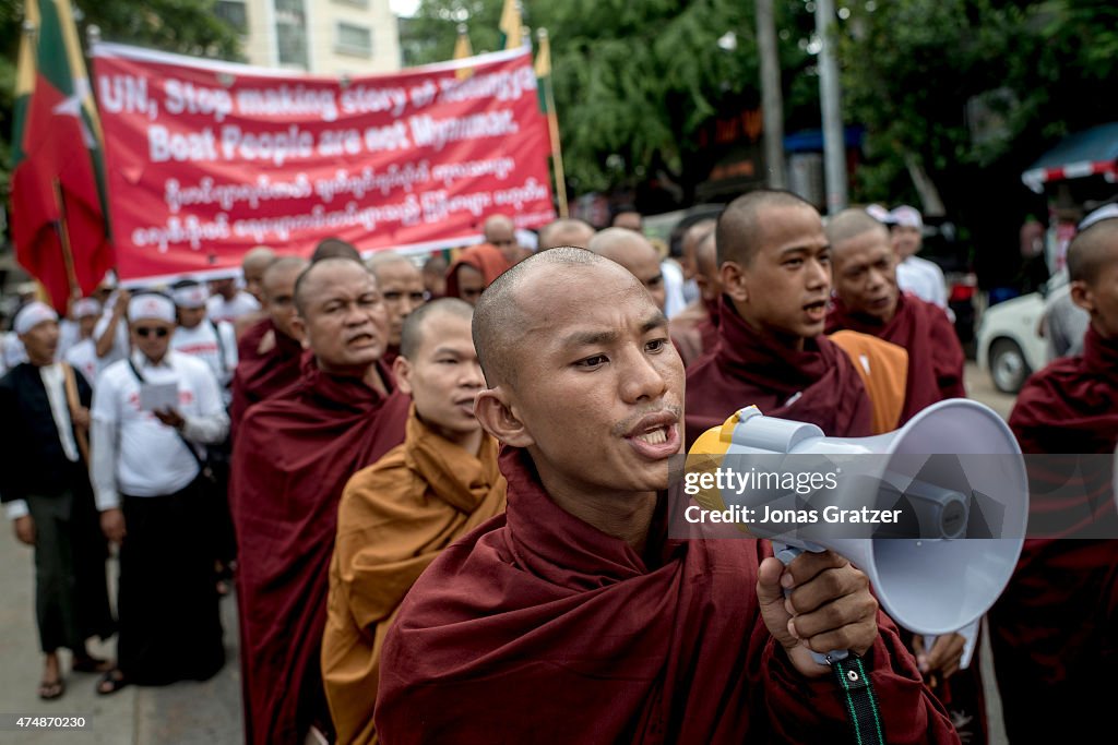 Buddhist Monks Of Myanmar March To Oppose Returning Rohingya Boat Migrants