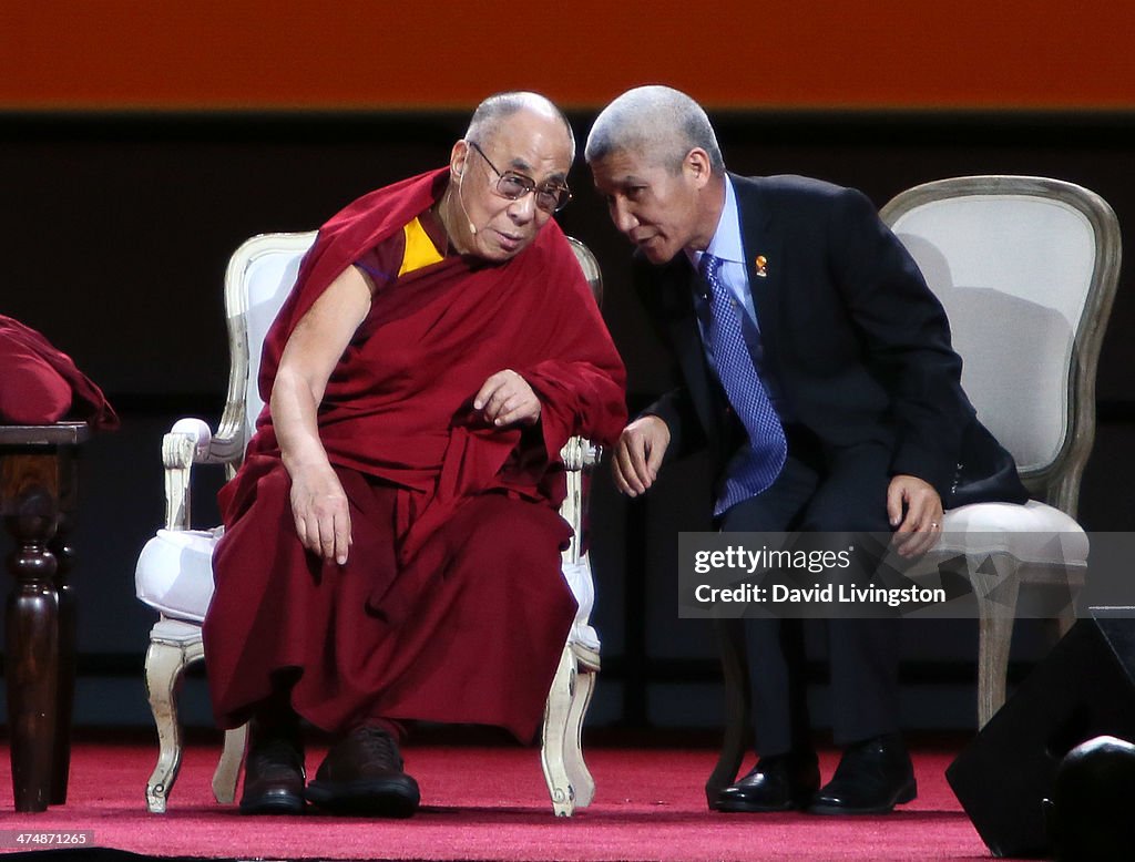 14th Dalai Lama Speaks At The Forum
