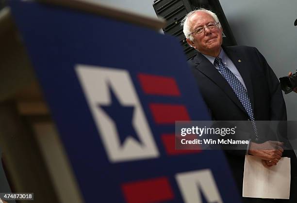 Democratic presidential candidate and U.S. Sen. Bernie Sanders waits to deliver remarks at a campaign event at the New England College May 27, 2015...