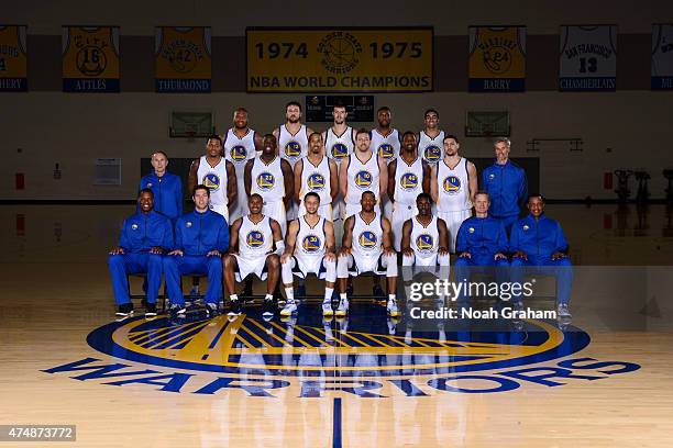 2016 Warriors Roster 681,585 Golden State Warriors Team Stock Photos, High-Res Pictures, and ...