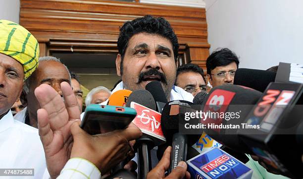 Himmat Singh Photos and Premium High Res Pictures - Getty Images