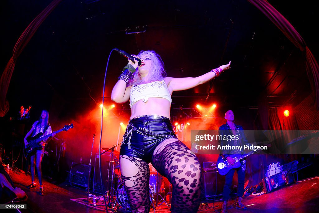 Dead Men Walking, Barb Wire Dolls And Creepshow Perform In Portland Oregon