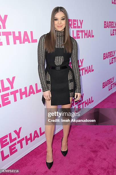 Actress Hailee Steinfeld attends the premiere of DirecTV's 'Barely Lethal' at ArcLight Hollywood on May 27, 2015 in Hollywood, California.