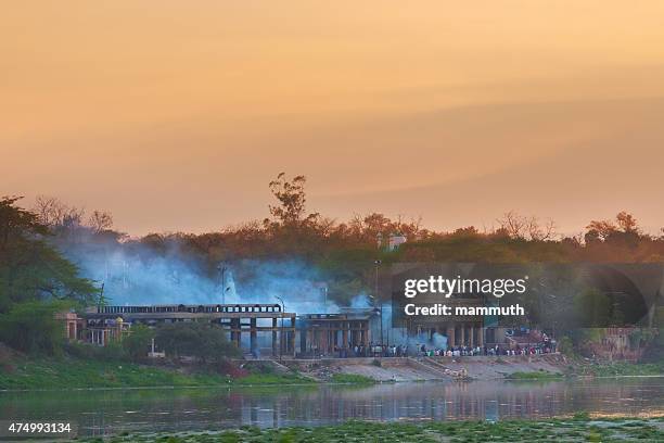 outdoor cremation in india - crematorium stock pictures, royalty-free photos & images
