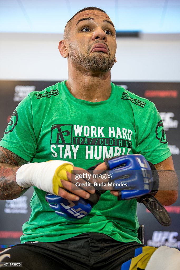 UFC Fight Night Open Workouts