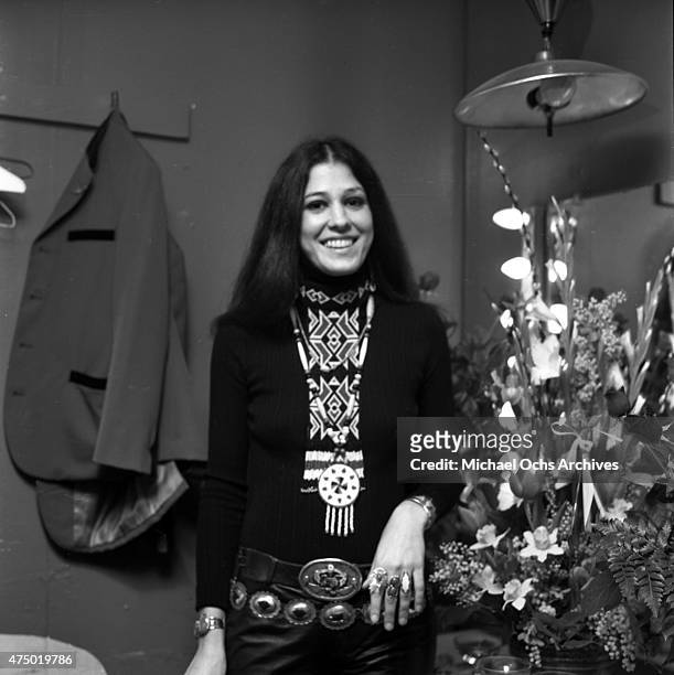 Musician Rita Coolidge poses for a portrait backstage on January 28, 1972 in Los Angeles, California.