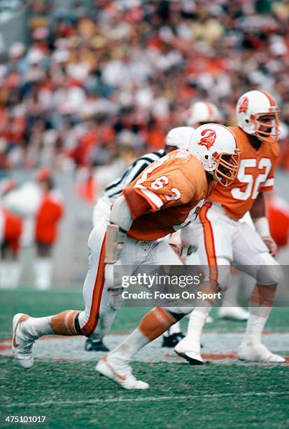 Lee Roy Selmon of the Tampa Bay Buccaneers in action against the Pittsburgh Steelers during an NFL football game November 9, 1980 at Tampa Stadium in...