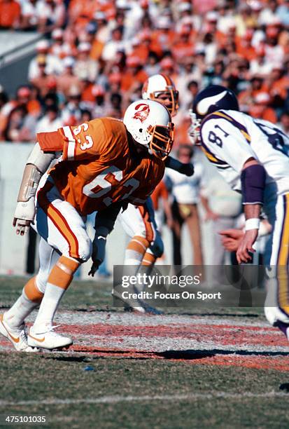 Lee Roy Selmon of the Tampa Bay Buccaneers in action against the Minnesota Vikings during an NFL football game December 7, 1980 at Tampa Stadium in...