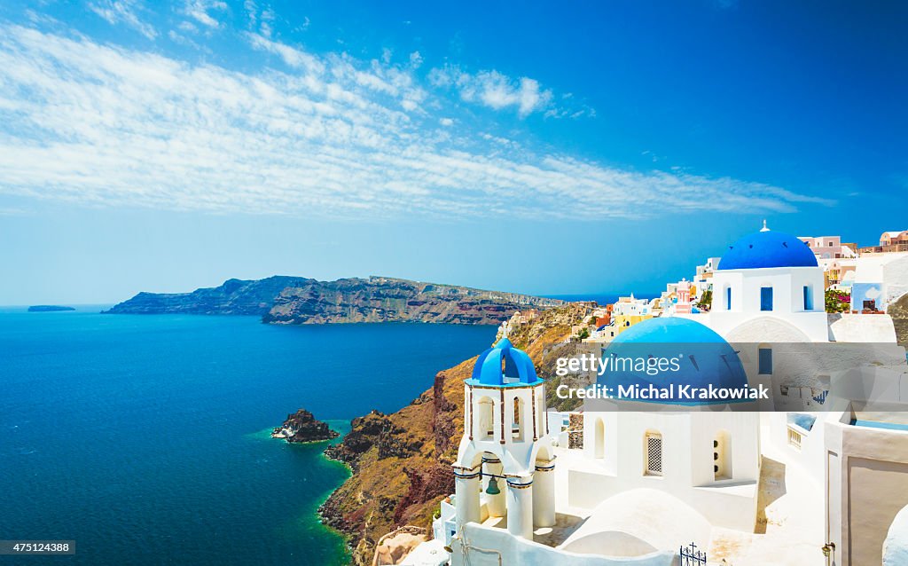 Église blanche de photographies d'Oia sur l'île de Santorin, en Grèce