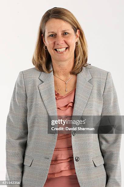 Chel Reeves 66 Cheryl Reeves Photos & High Res Pictures - Getty Images