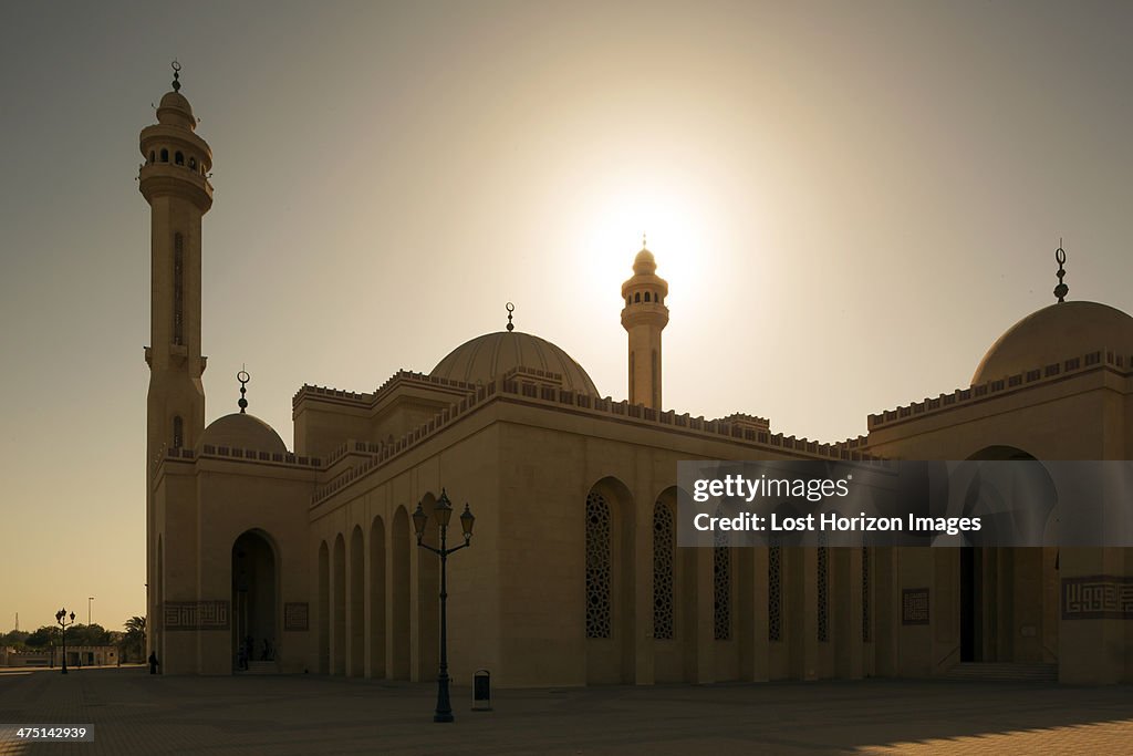 Al Fateh Grand Mosque at sunset, Manama, Bahrain