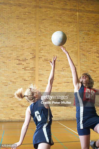 Netbol 2,620 Indoor Netball Stock Photos, High-Res Pictures, and Images ...