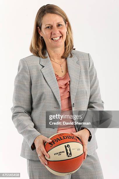 Chel Reeves 66 Cheryl Reeves Photos & High Res Pictures - Getty Images
