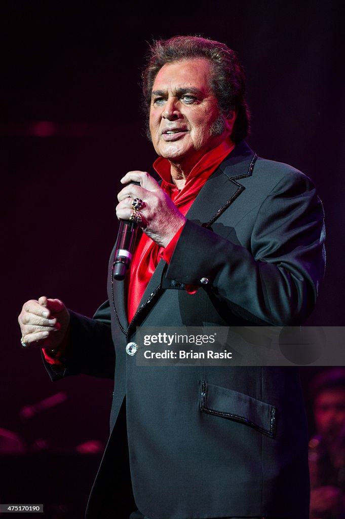 Engelbert Humperdinck Performs At The Royal Albert Hall