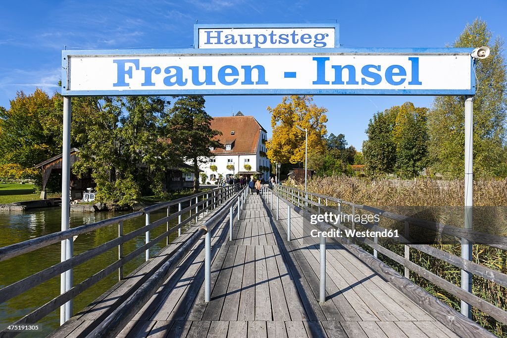 Germany, Bavaria, Upper Bavaria, Chiemgau, Chiemsee, Frauenchiemsee, jetty