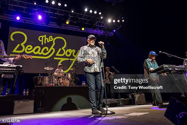 Mike Love and Bruce Johnston of the Beach Boys performs at Barclaycard Arena on May 29, 2015 in Birmingham, England.