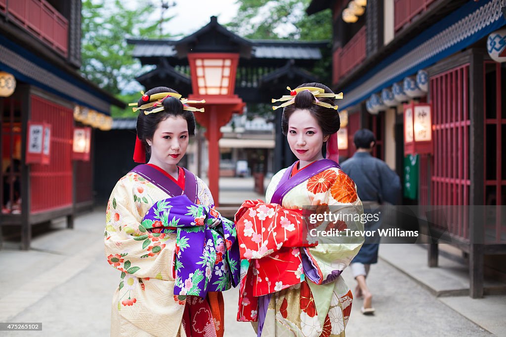 Samurai Film Studio Turns Into Edo Period Bar