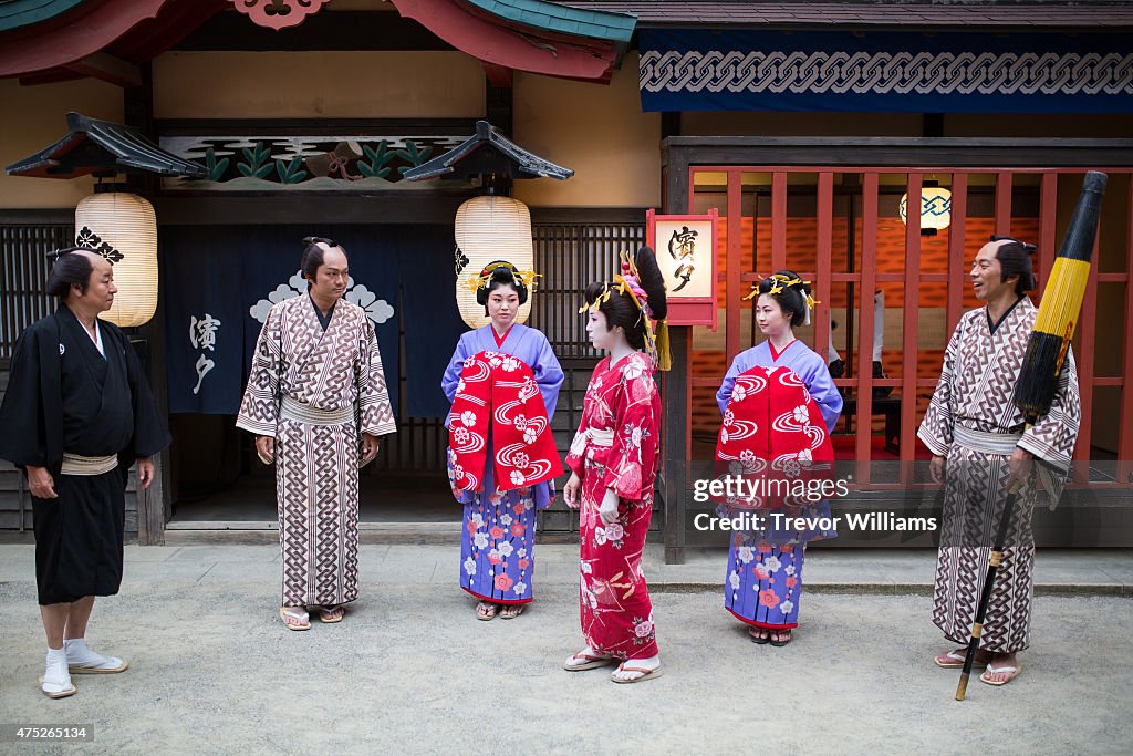 Samurai Film Studio Turns Into Edo Period Bar