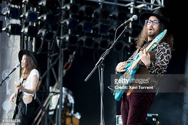 Charlotte Kemp Muhl and Sean Lennon of The Ghost of a Saber Tooth Tiger perform on stage during day 4 of Primavera Sound 2015 on May 30, 2015 in...